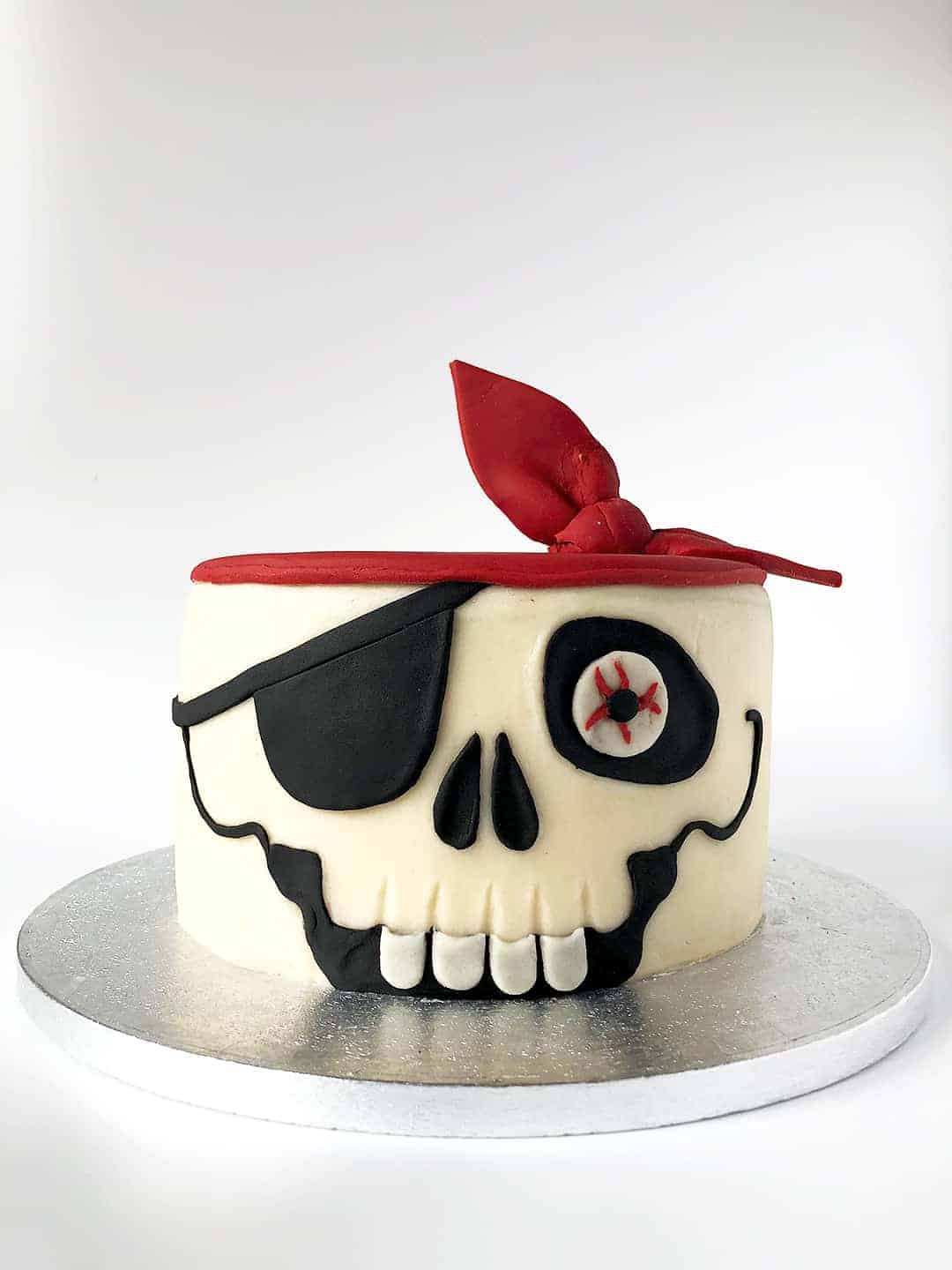 Pirate Skull Cake - Birthday