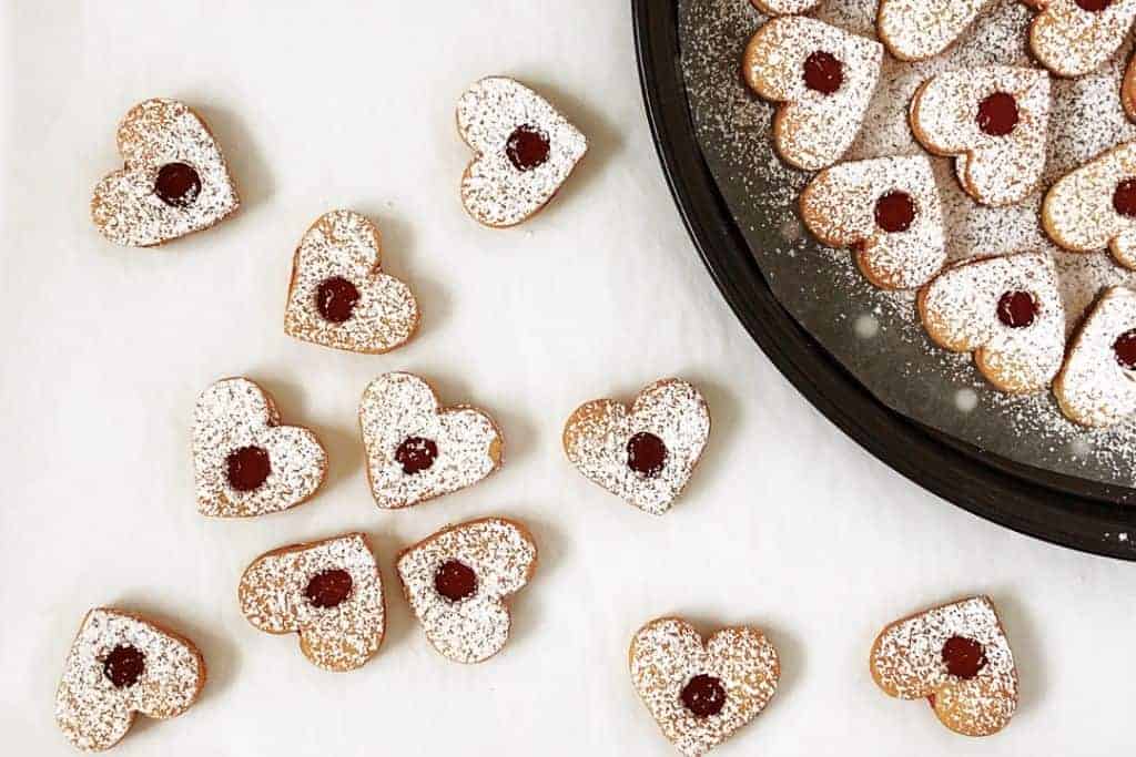 How to make Linzer Cookies
