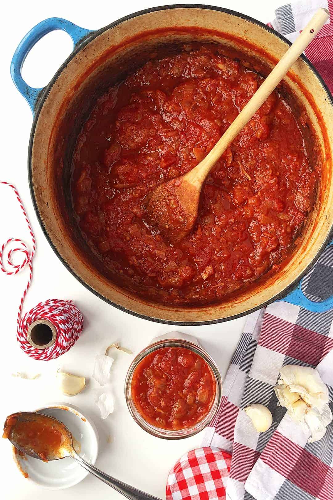 Easy Tomato Sauce Recipe