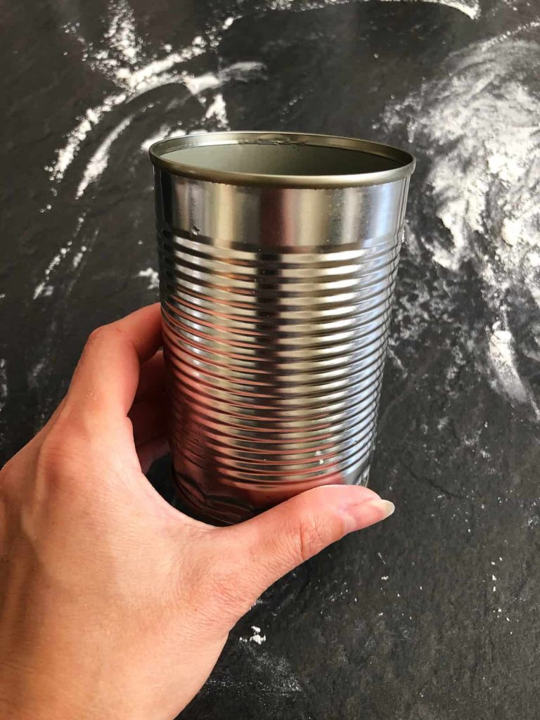 Make a scone cutter from a can
